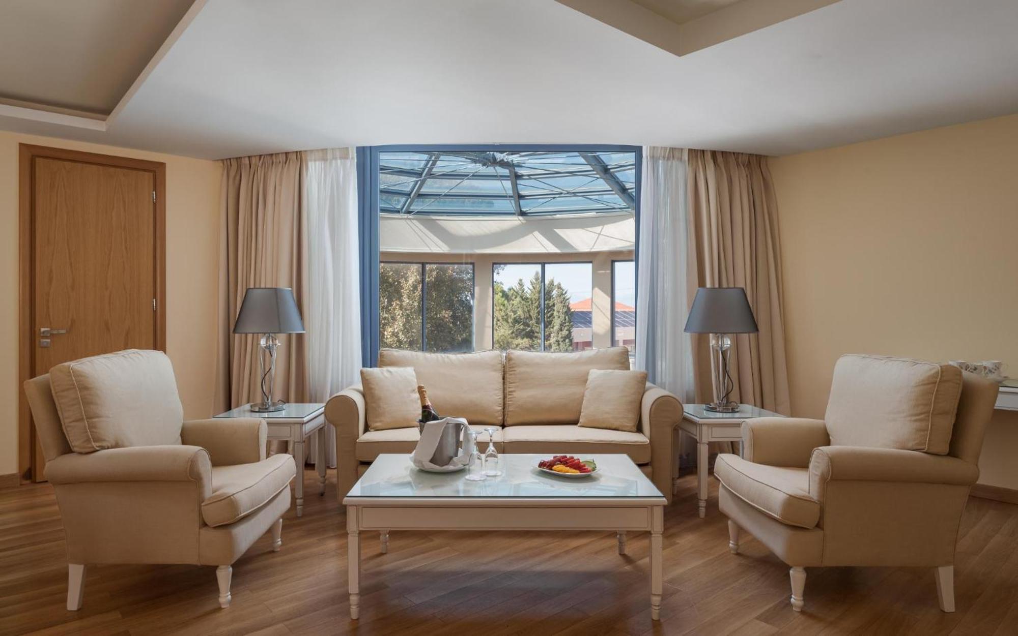 Hotel Alkyon & 4*